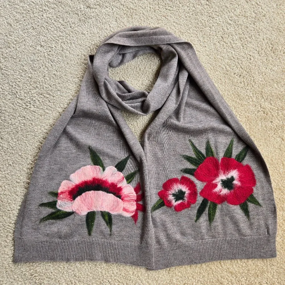 NWOT J. Jill Knit Scarf with Needle Felted Wool Flowers